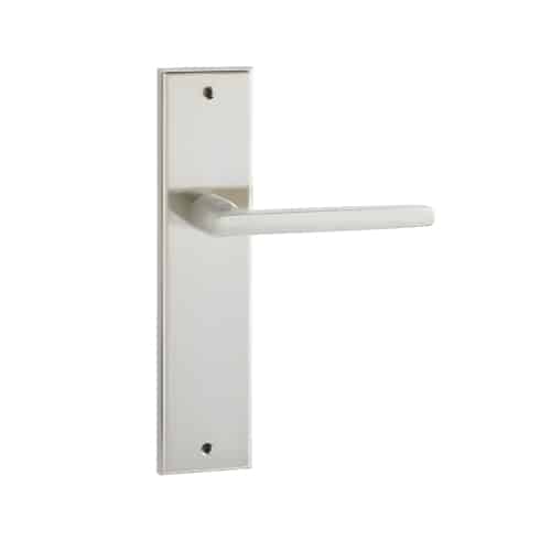Embassy EH693 Princess Door Lever, Slender Bar Shape